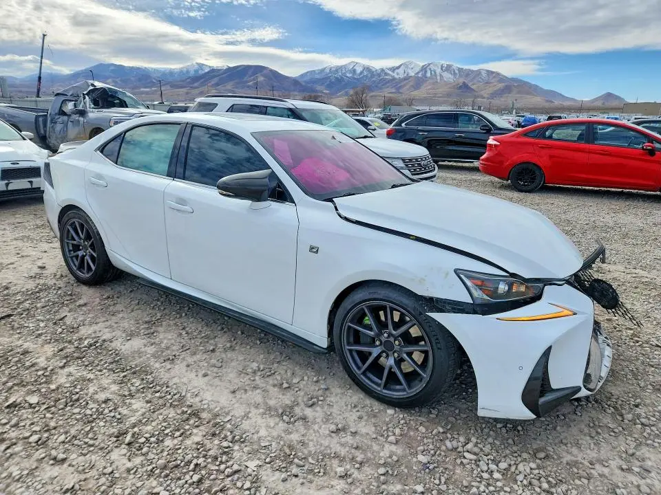 2018 LEXUS IS 300   