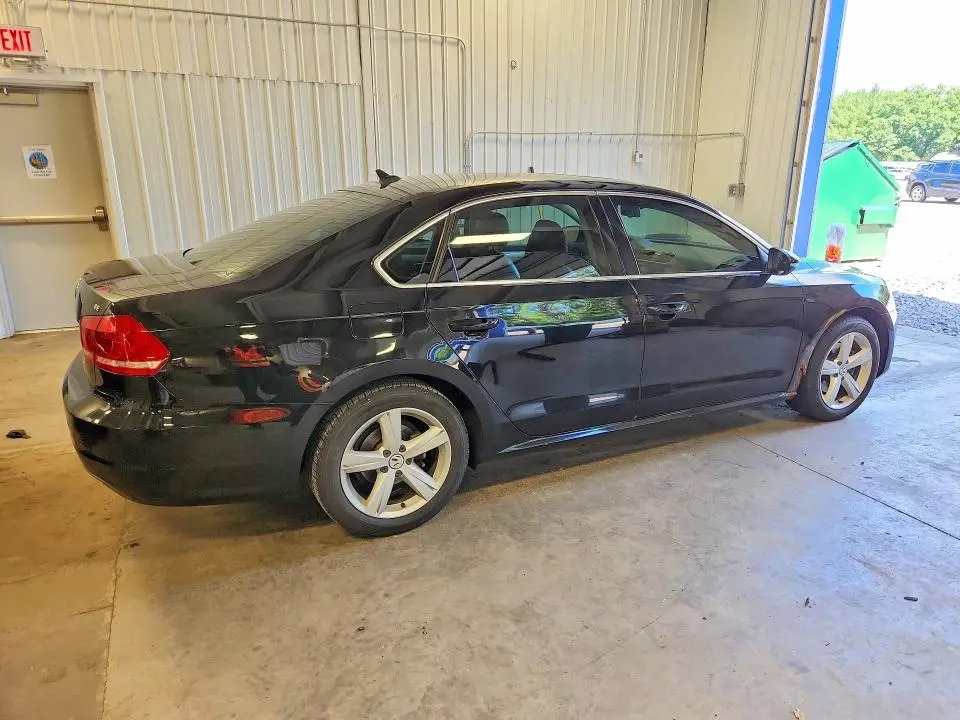 2012 VOLKSWAGEN PASSAT SE  