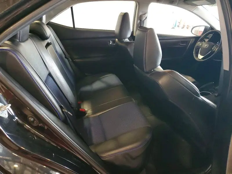 2017 TOYOTA COROLLA SE  