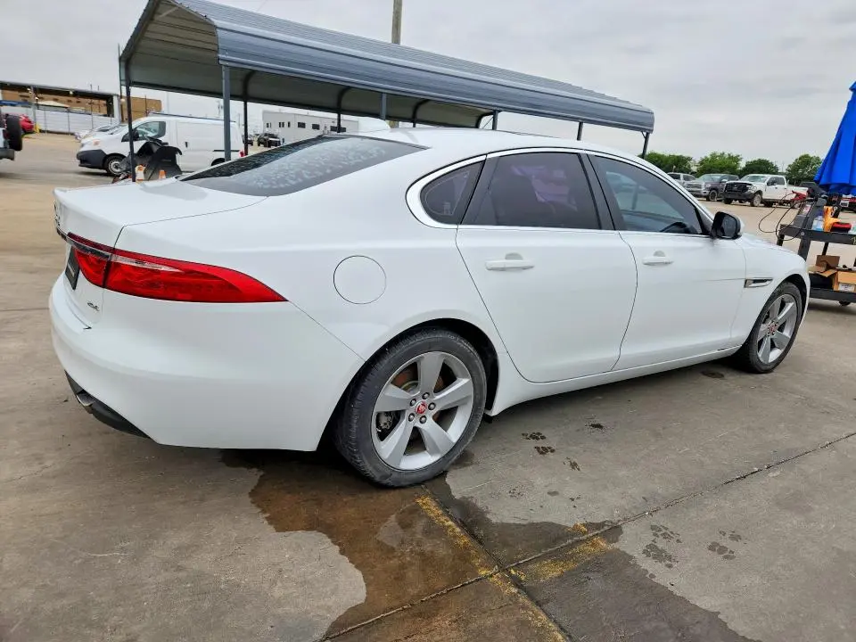 2018 JAGUAR XF   