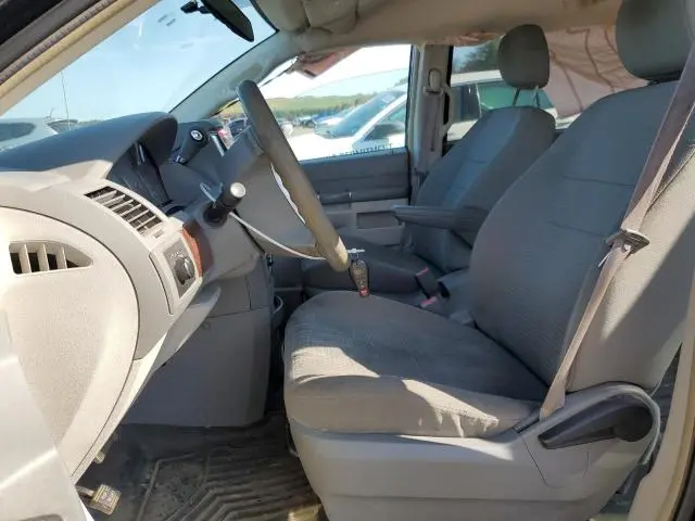 2010 CHRYSLER TOWN & COUNTRY LX  