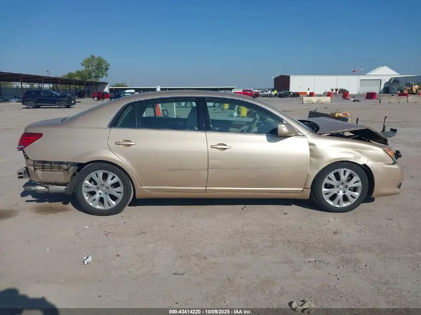 2010 TOYOTA AVALON XLS