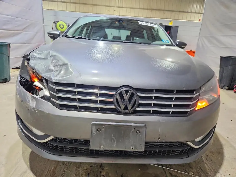 2012 VOLKSWAGEN PASSAT SEL  
