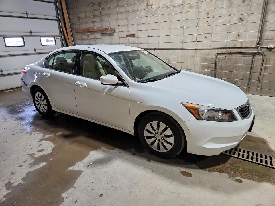 2010 HONDA ACCORD LX  