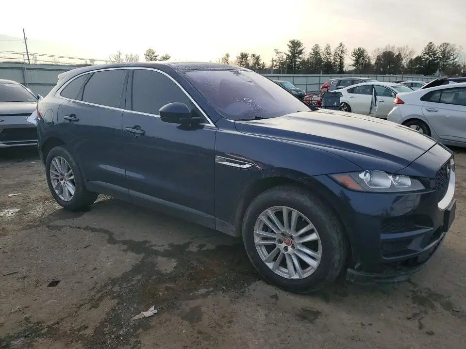 2017 JAGUAR F-PACE PRESTIGE  