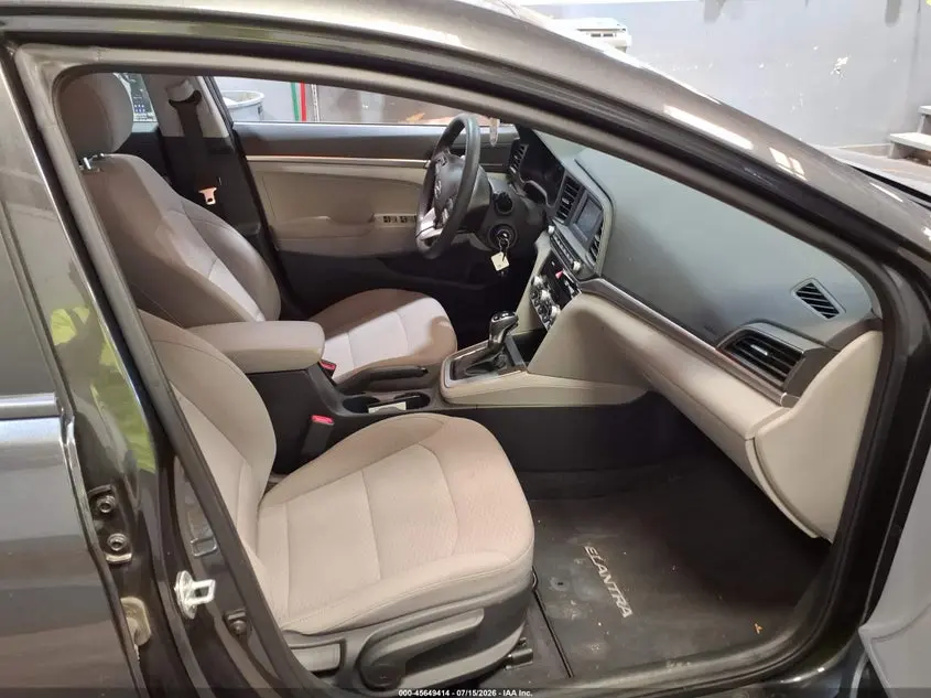 2020 HYUNDAI ELANTRA SE