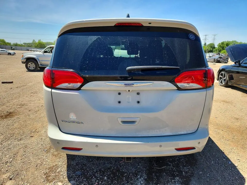 2019 CHRYSLER PACIFICA L  