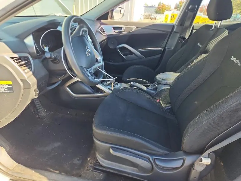 2013 HYUNDAI VELOSTER BASE  