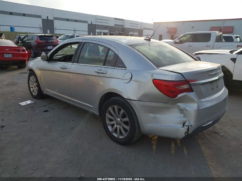 2011 CHRYSLER 200 TOURING