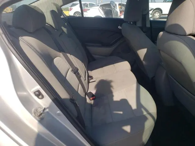 2015 KIA FORTE LX  