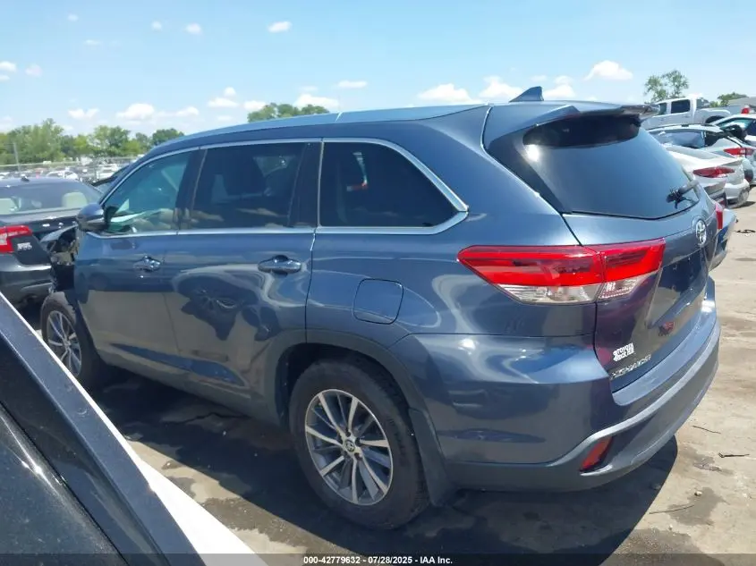 2019 TOYOTA HIGHLANDER XLE