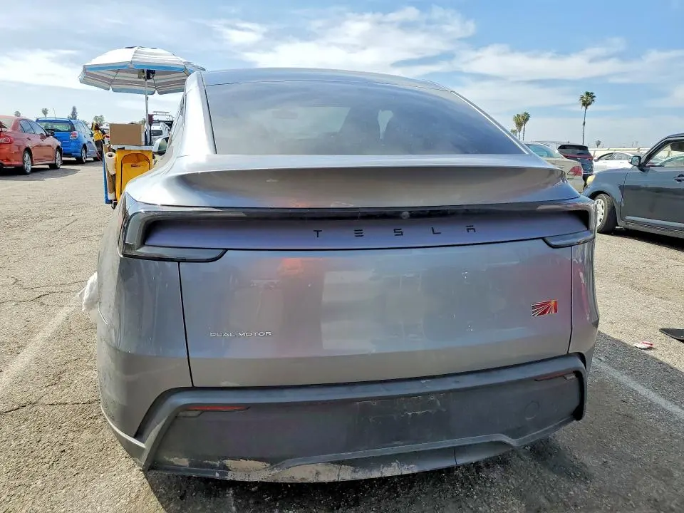 2026 TESLA MODEL Y   