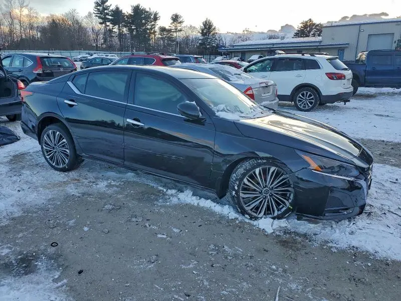 2024 NISSAN ALTIMA SL  