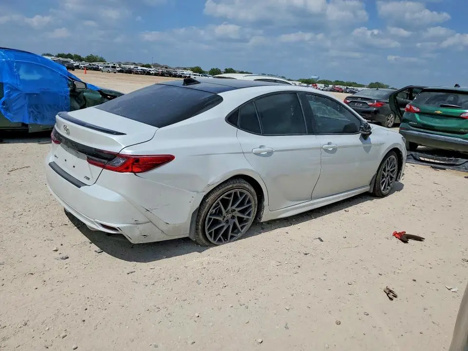 2025 TOYOTA CAMRY XSE  