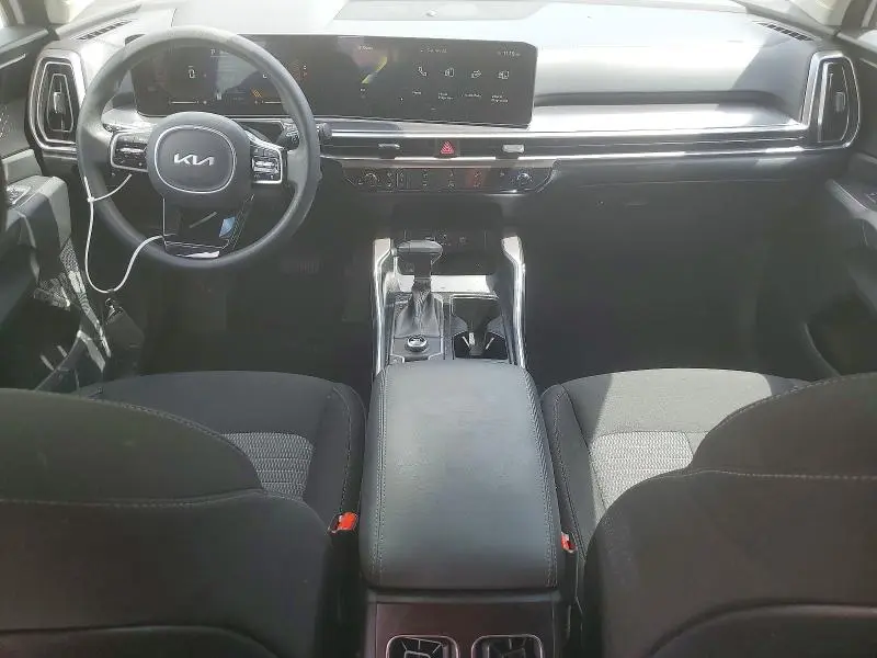 2025 KIA SORENTO LX  