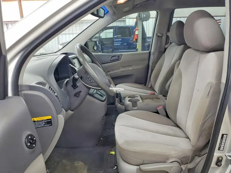 2012 KIA SEDONA LX  