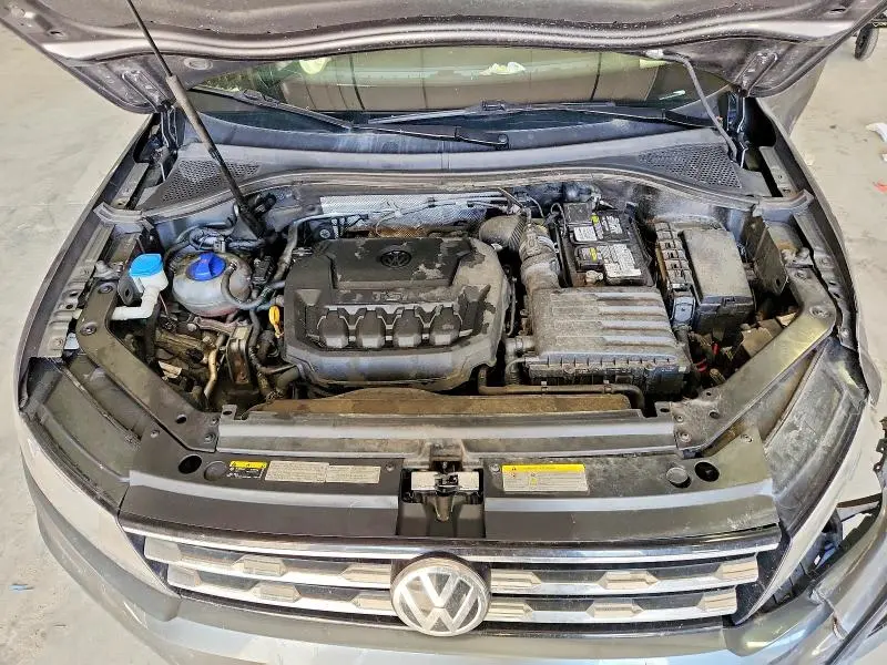 2021 VOLKSWAGEN TIGUAN SE  
