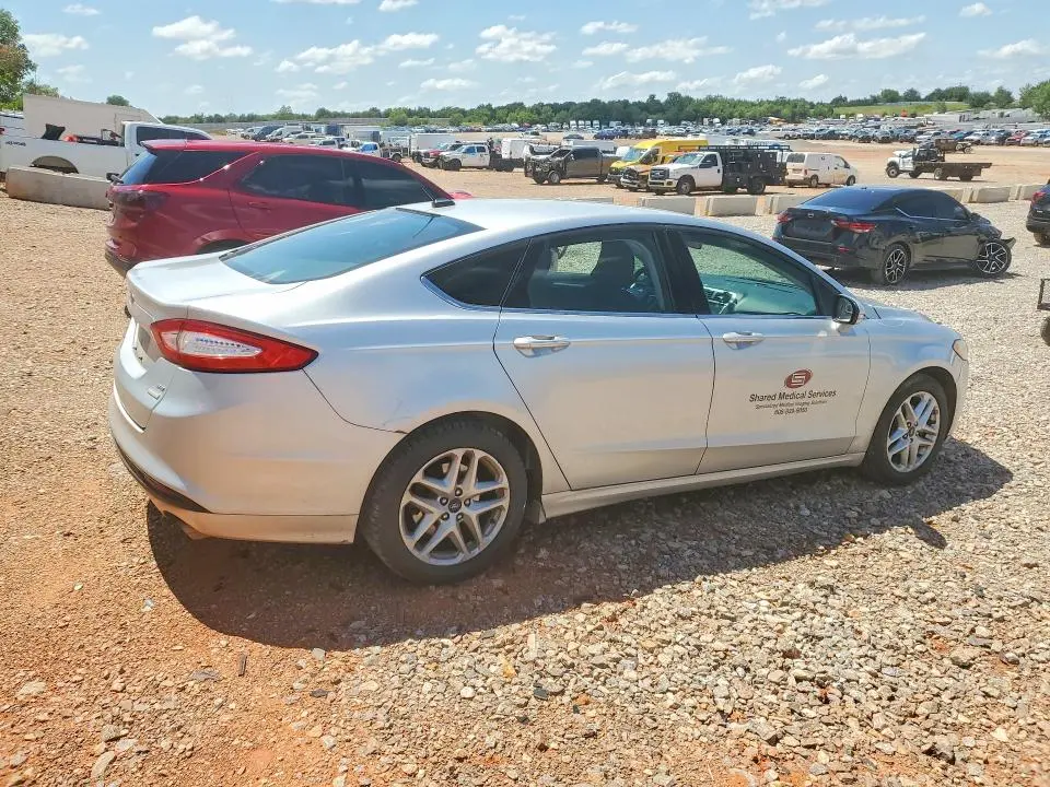 2016 FORD FUSION SE  