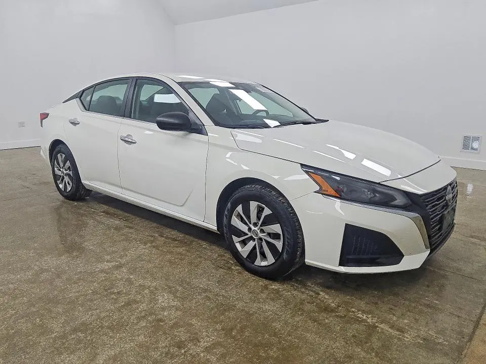 2024 NISSAN ALTIMA S  