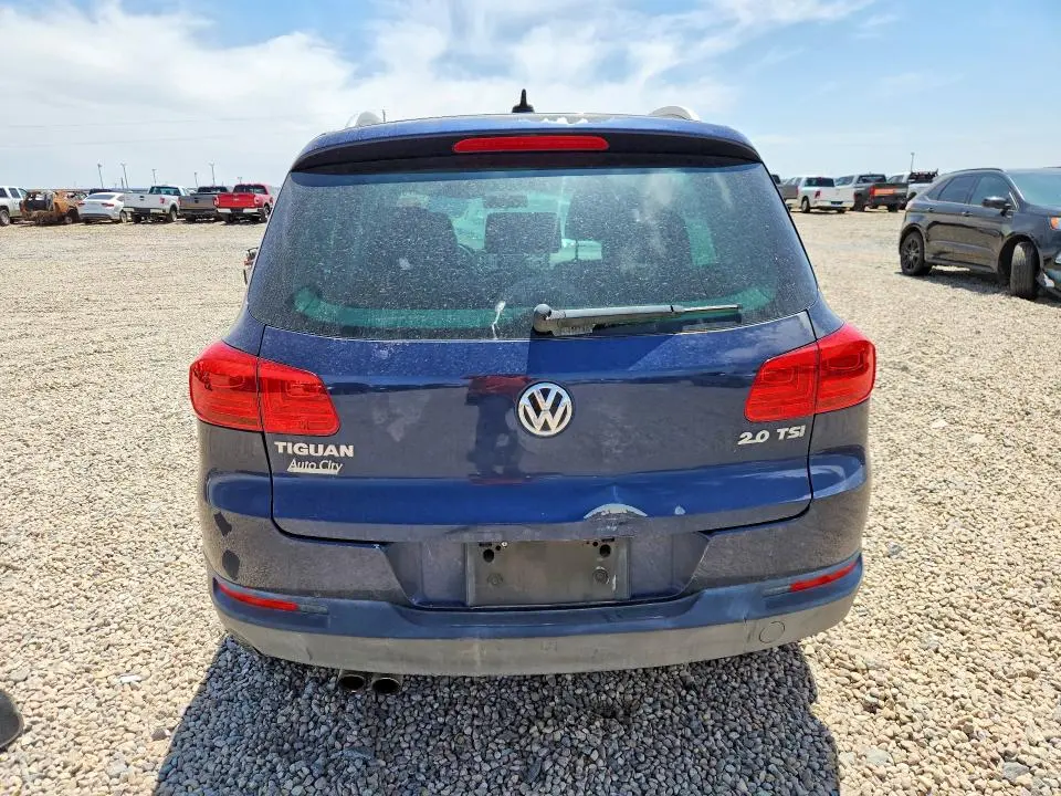 2013 VOLKSWAGEN TIGUAN S  
