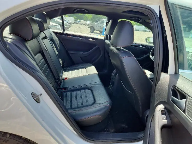 2017 VOLKSWAGEN JETTA GLI  