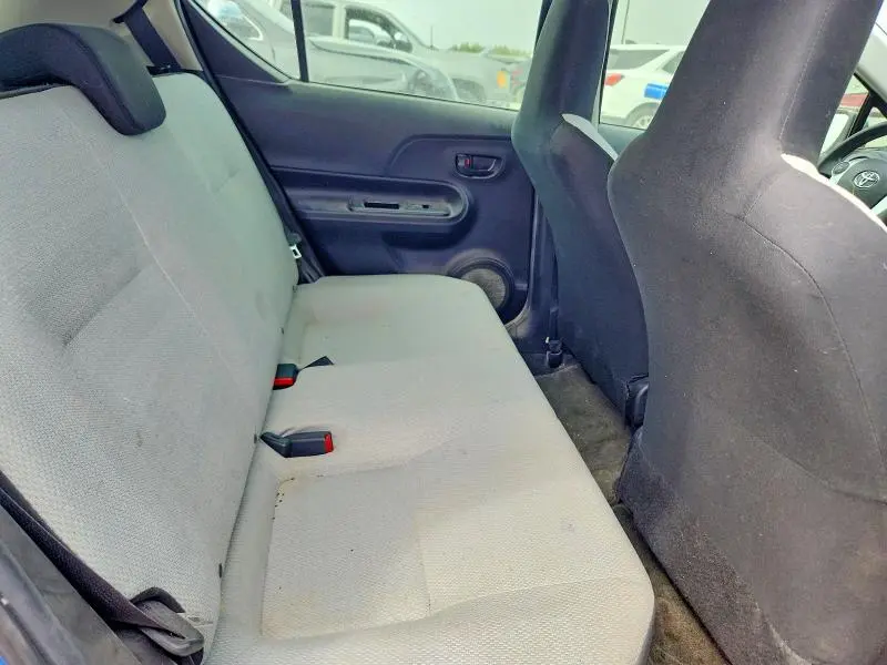 2016 TOYOTA PRIUS C ONE  