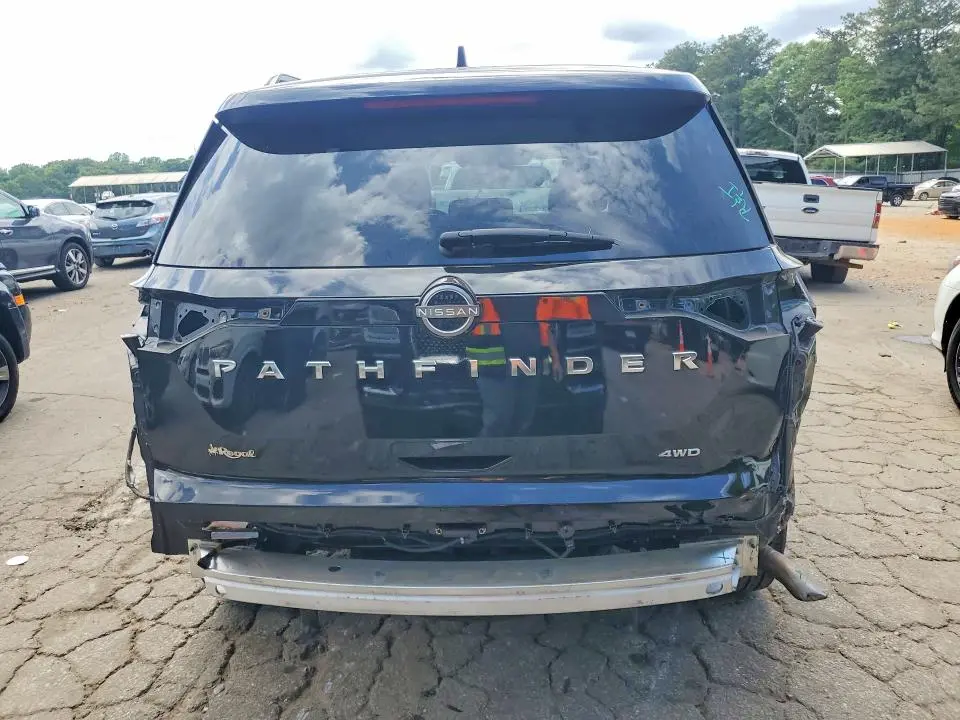2025 NISSAN PATHFINDER SV  