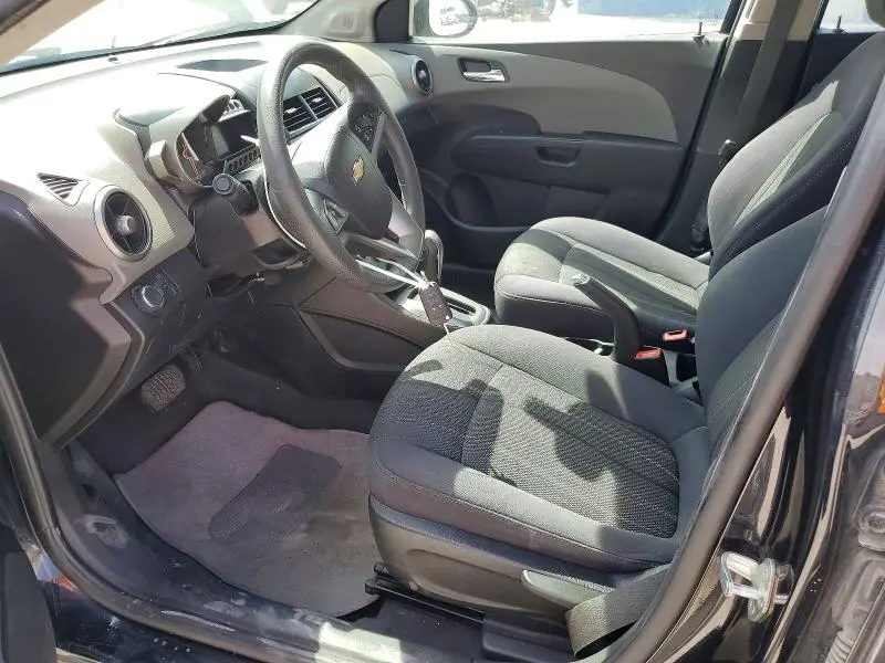 2015 CHEVROLET SONIC LT  