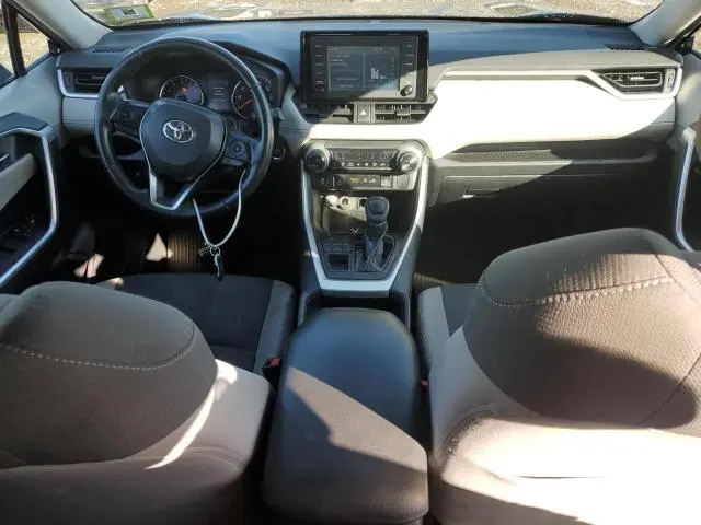 2019 TOYOTA RAV4 XLE
