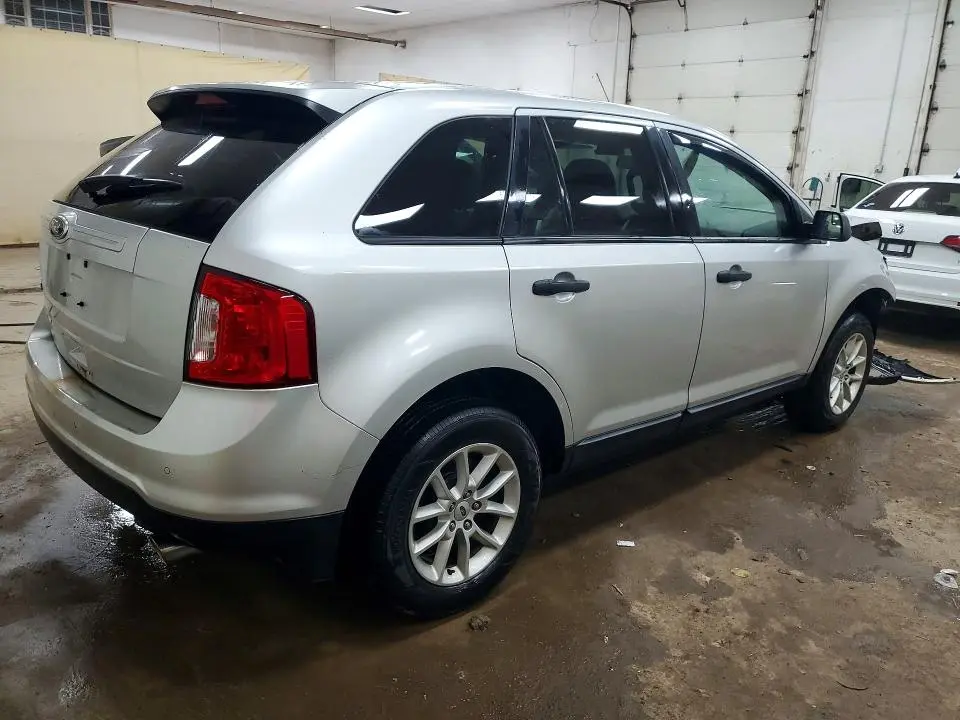 2013 FORD EDGE SE  