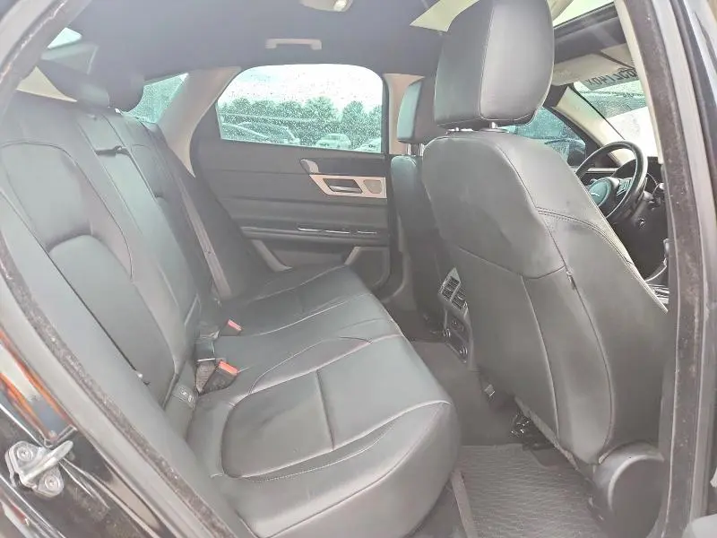 2017 JAGUAR XF PREMIUM  
