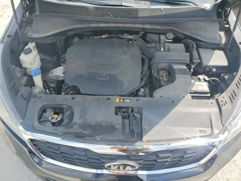 2019 KIA SORENTO LX V6  
