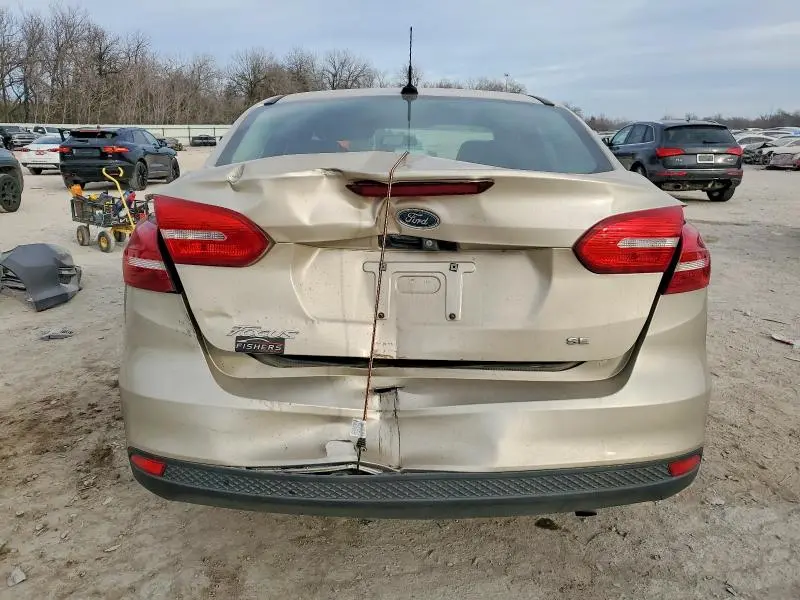 2017 FORD FOCUS SE  