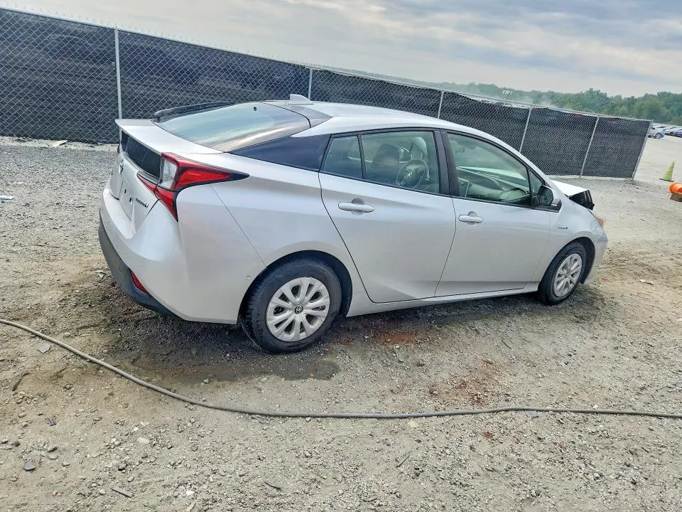 2022 TOYOTA PRIUS LE  