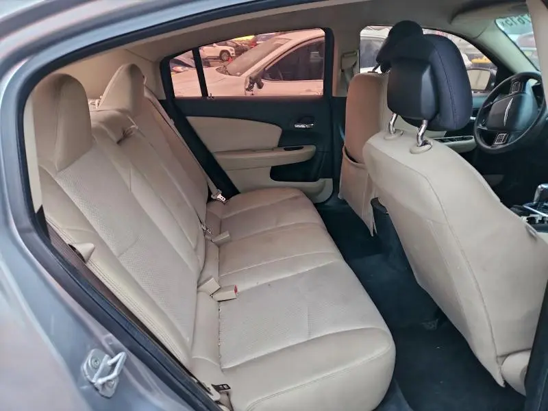 2013 CHRYSLER 200 LX  