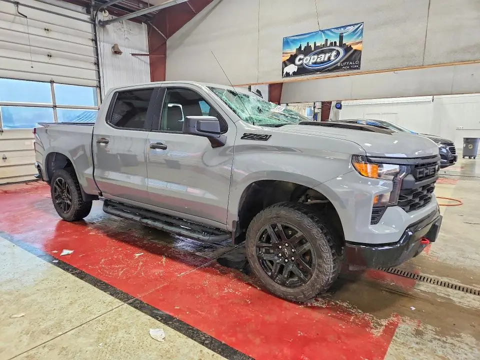 2024 CHEVROLET SILVERADO K1500 TRAIL BOSS CUSTOM  