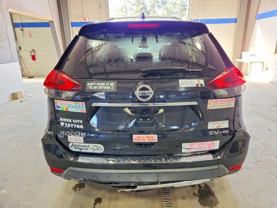 2018 NISSAN ROGUE SV  