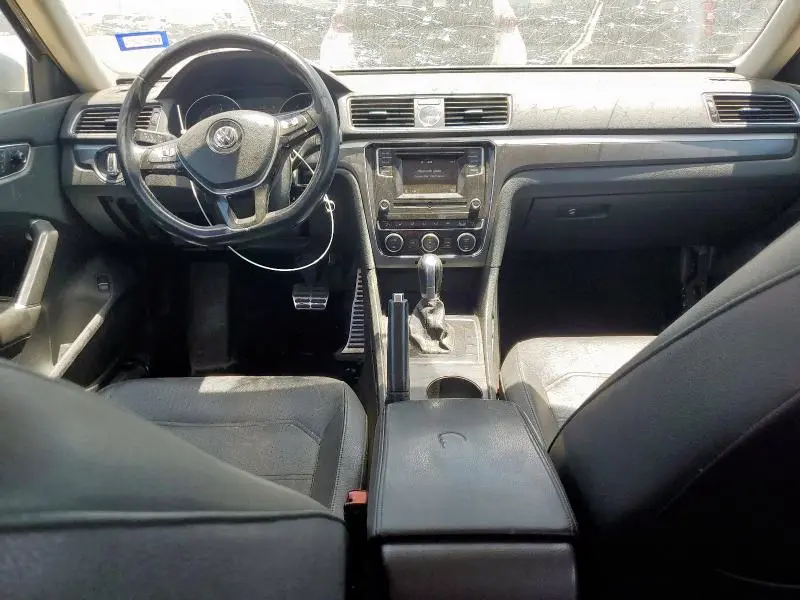 2016 VOLKSWAGEN PASSAT S  