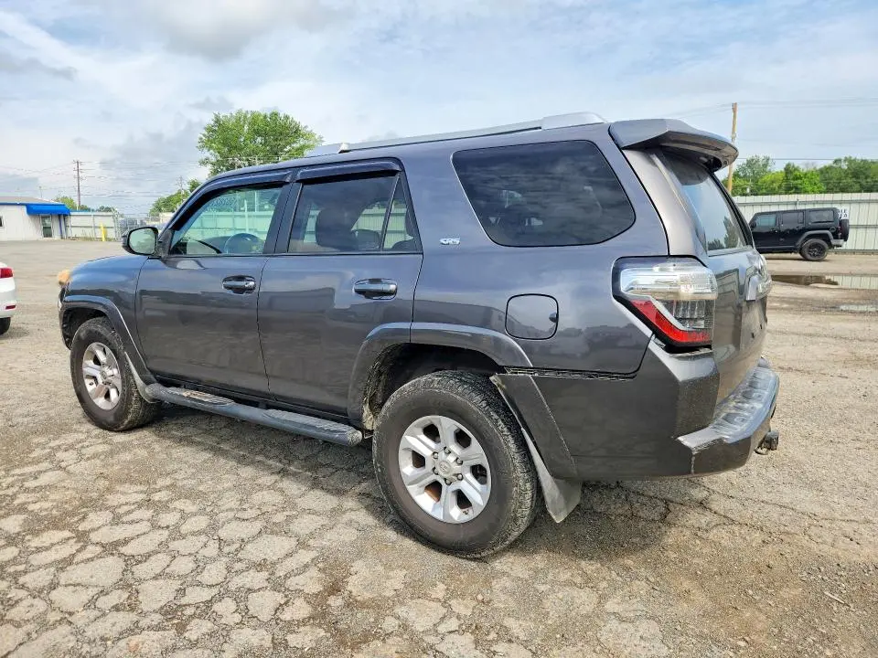 2016 TOYOTA 4RUNNER SR5  