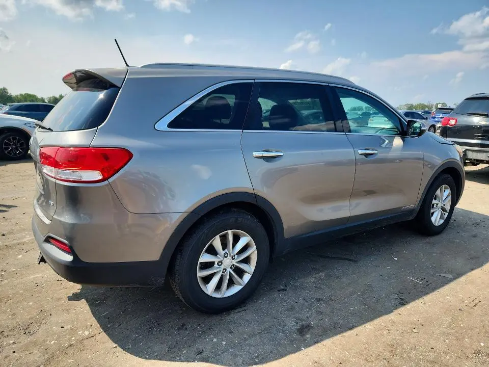 2017 KIA SORENTO LX V6  