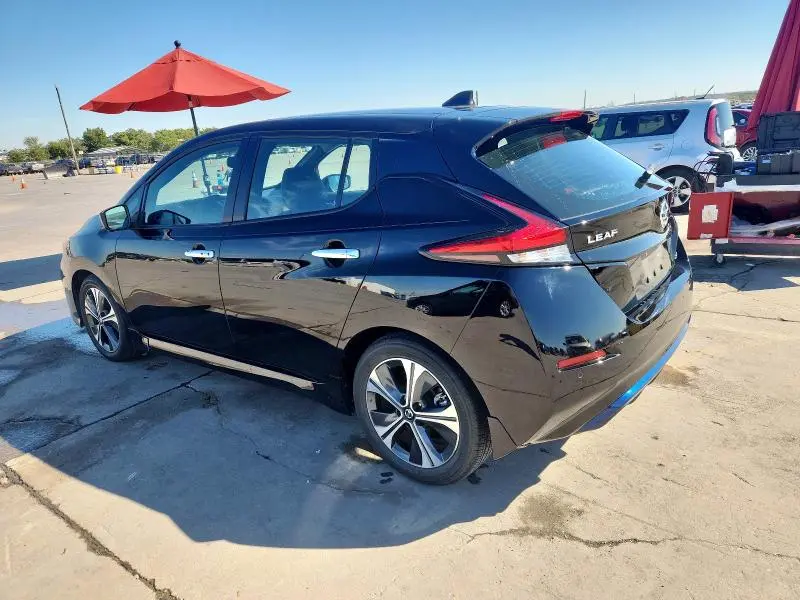 2021 NISSAN LEAF SV  