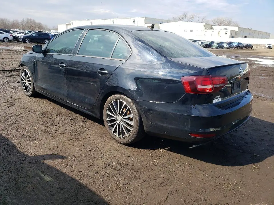 2016 VOLKSWAGEN JETTA SPORT  