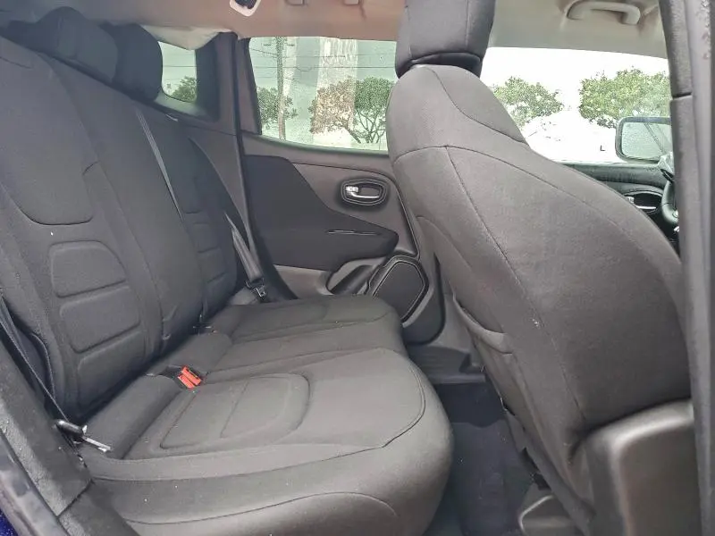 2021 JEEP RENEGADE LATITUDE  