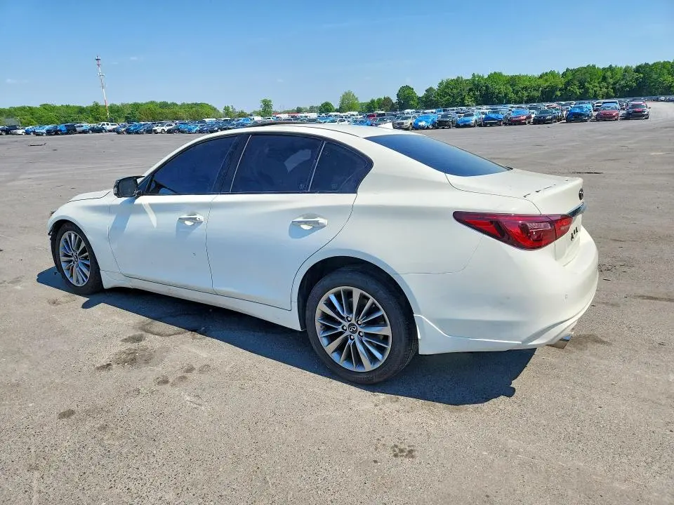 2022 INFINITI Q50 LUXE  