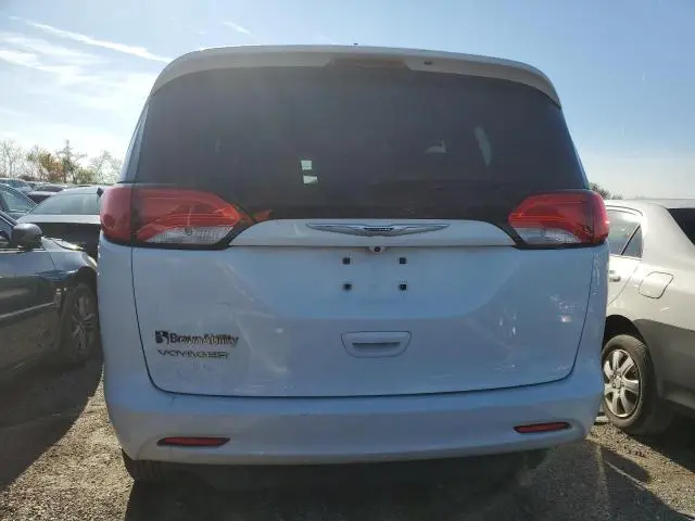 2022 CHRYSLER VOYAGER LX  