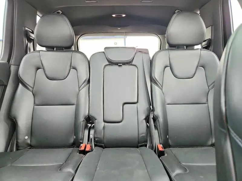 2020 VOLVO XC90 T5 MOMENTUM  