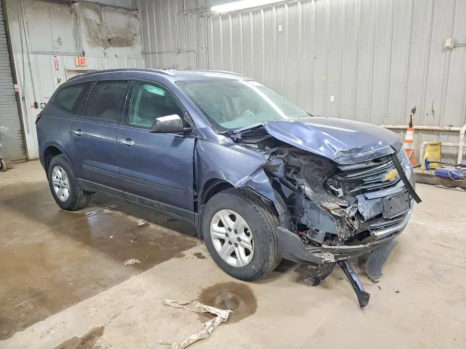 2014 CHEVROLET TRAVERSE LS  