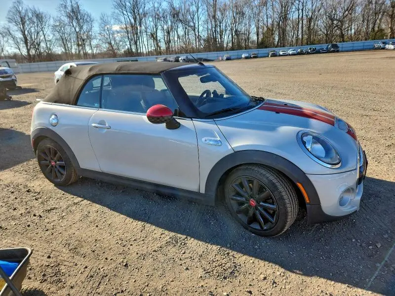 2018 MINI COOPER S  