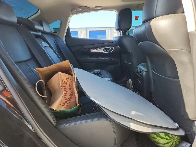2016 INFINITI Q70 3.7  