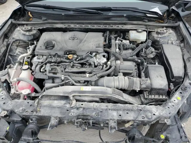 2021 TOYOTA CAMRY XLE  